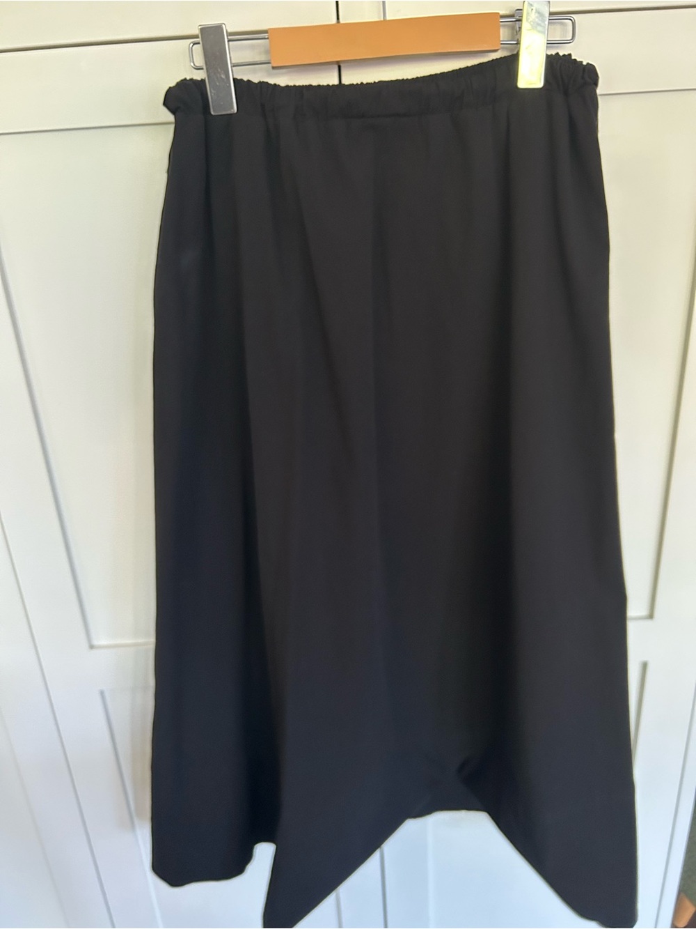 Beautiful poplin midi length black skirt